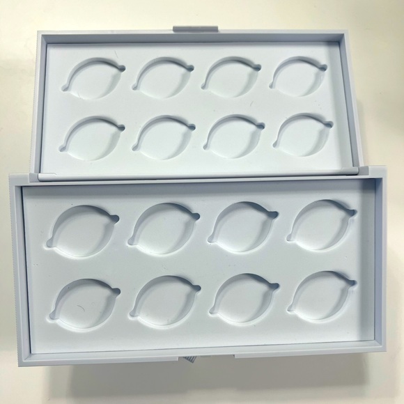 Lashify White Double-G-Unit Gossamer Storage Case (soft touch) - Picture 2 of 5